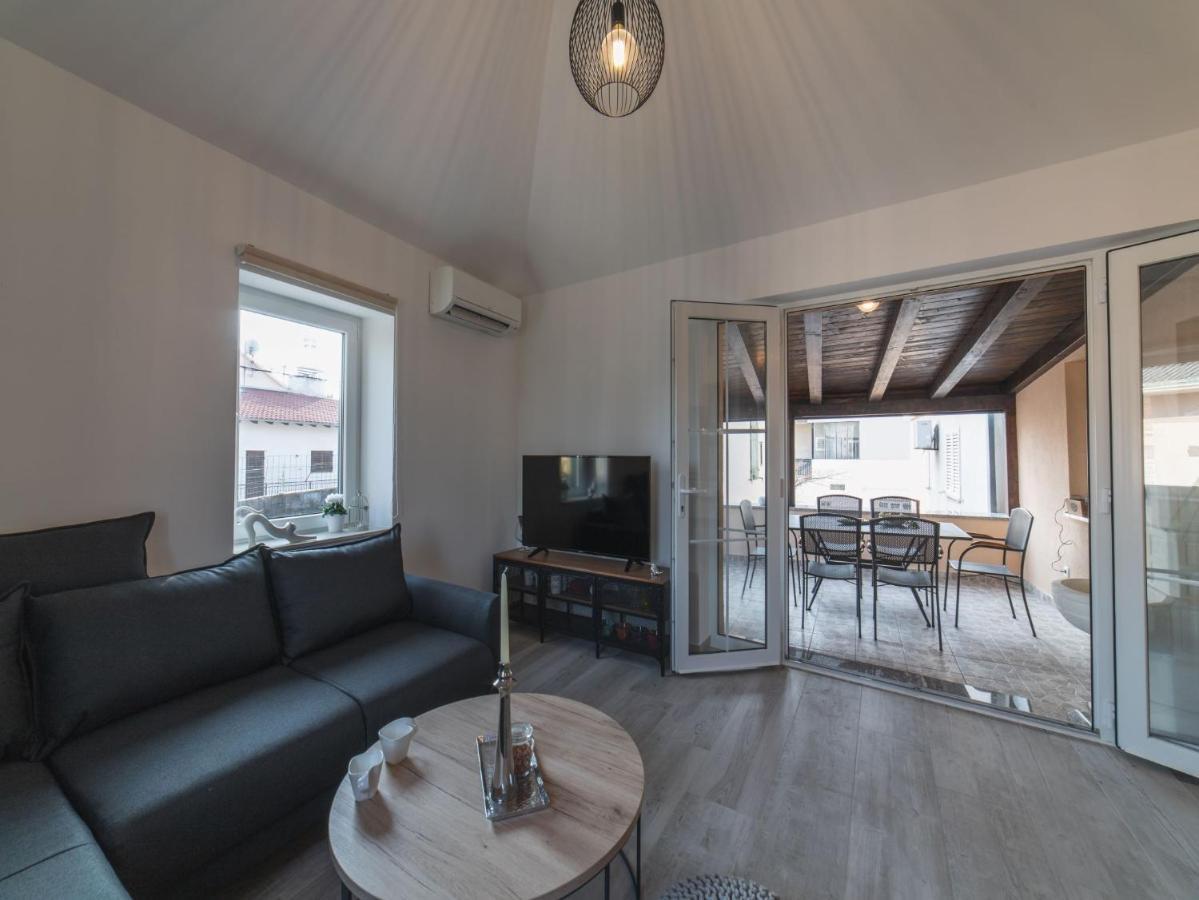 Apartment Fiora Kastela Dış mekan fotoğraf
