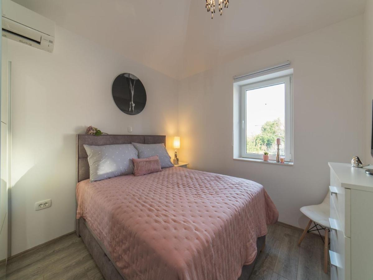 Apartment Fiora Kastela Dış mekan fotoğraf