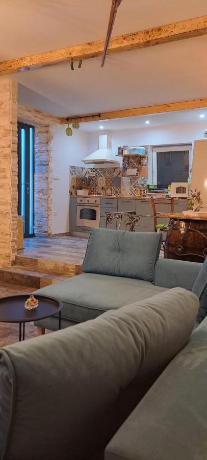 Apartment Fiora Kastela Dış mekan fotoğraf