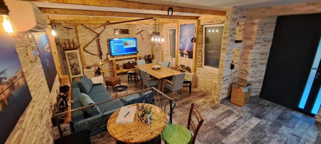 Apartment Fiora Kastela Dış mekan fotoğraf
